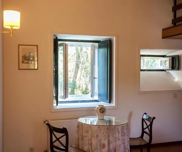 Palacio Da Quinta Da Portela Iv Κοΐμπρα